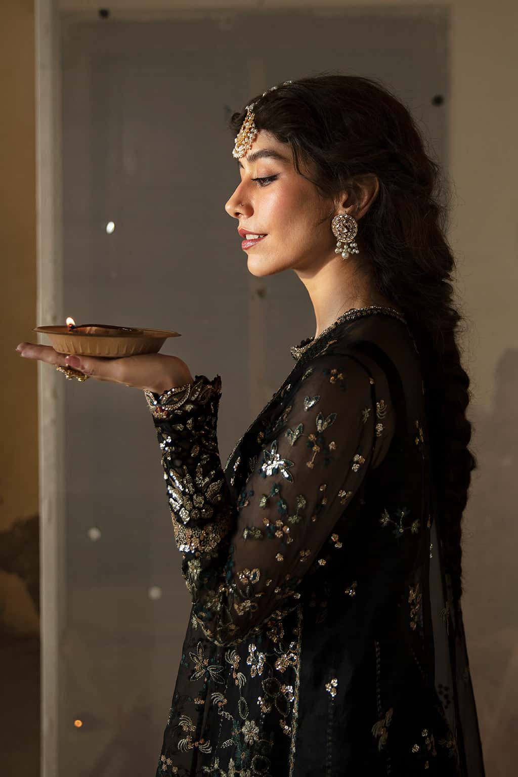 Meera - Image 4