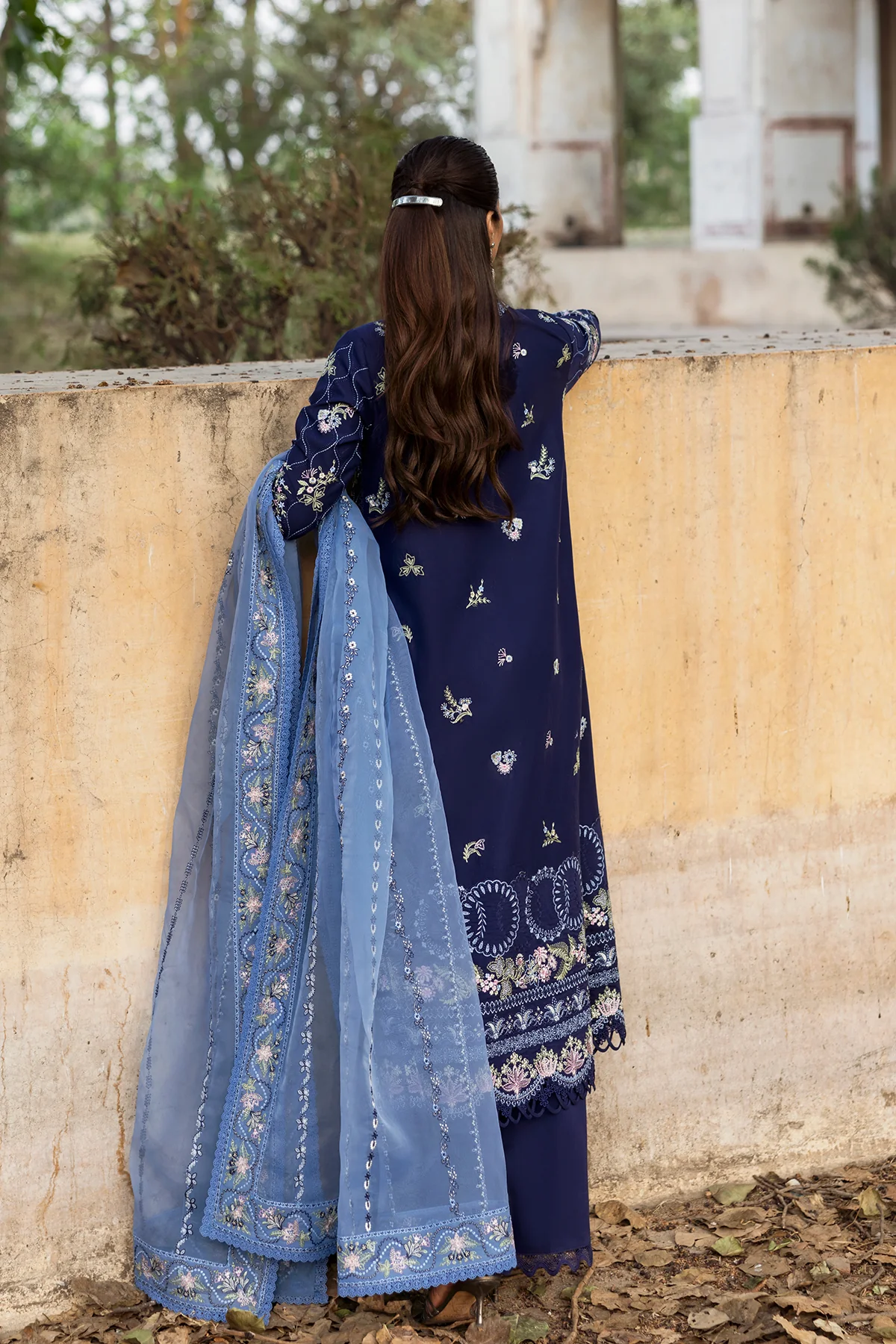 Shiddat - Image 4